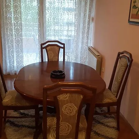 Vektra Apartment